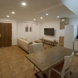 Habitación en casa particular Con Bano Privado En Casa De 3 En El Barrio Mas Historico, Granada